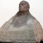 St. Gruszka, Kardynał Stefan Wyszyński, granit, 1983, Muzeum Centrum Rzeźby Polskiej, Orońsko